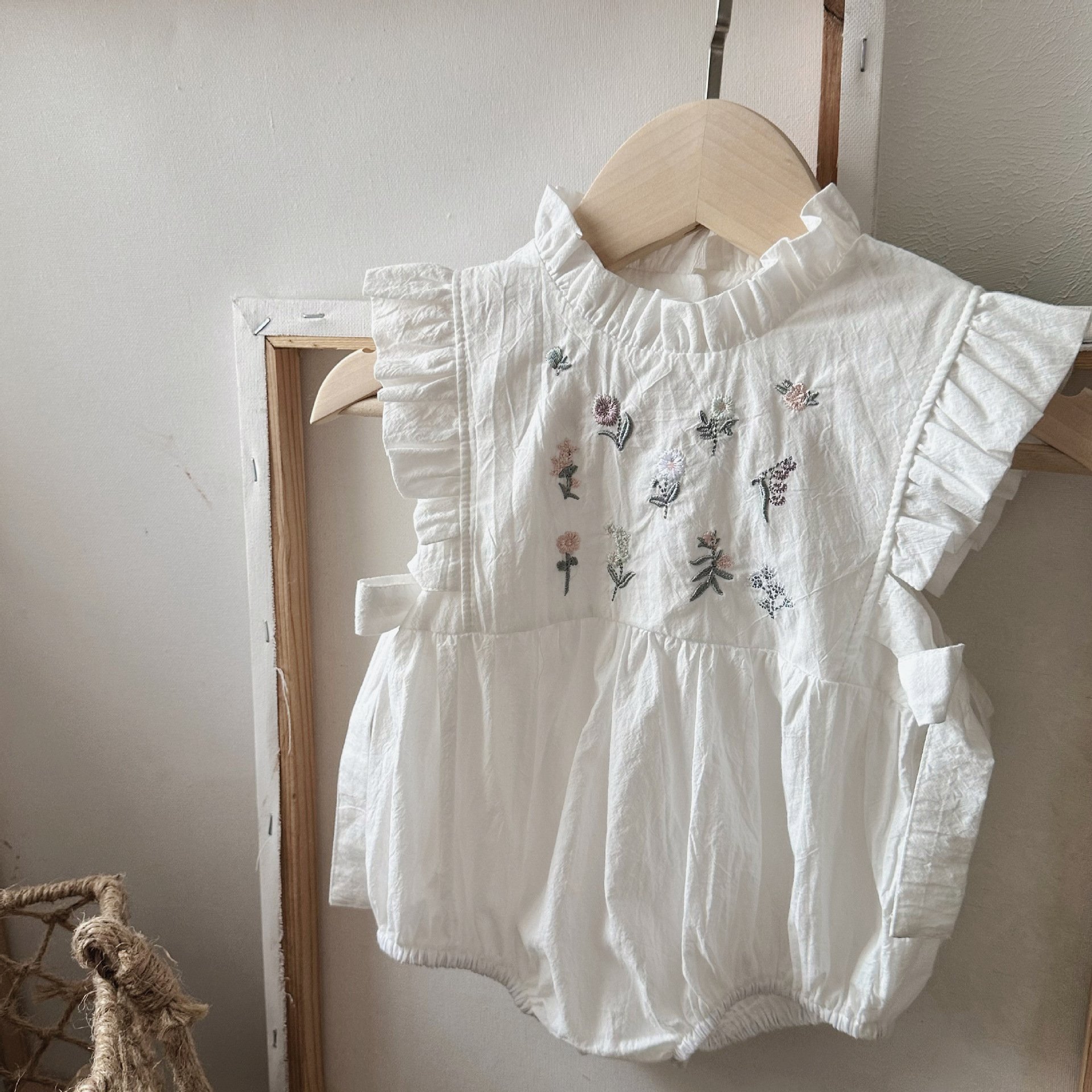 Wholesale 2024 Summer Baby Clothing Fashion Embroidered Short Sleeve Cotton Baby Rompers