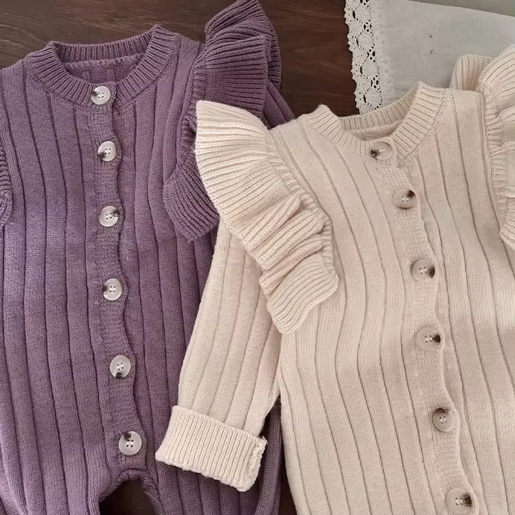 Rarewe ODM OEM Crew Neck Ruffle Romper Jumpsuits Buttons Down Solid Infant Girls Striped Knitted Baby Rompers