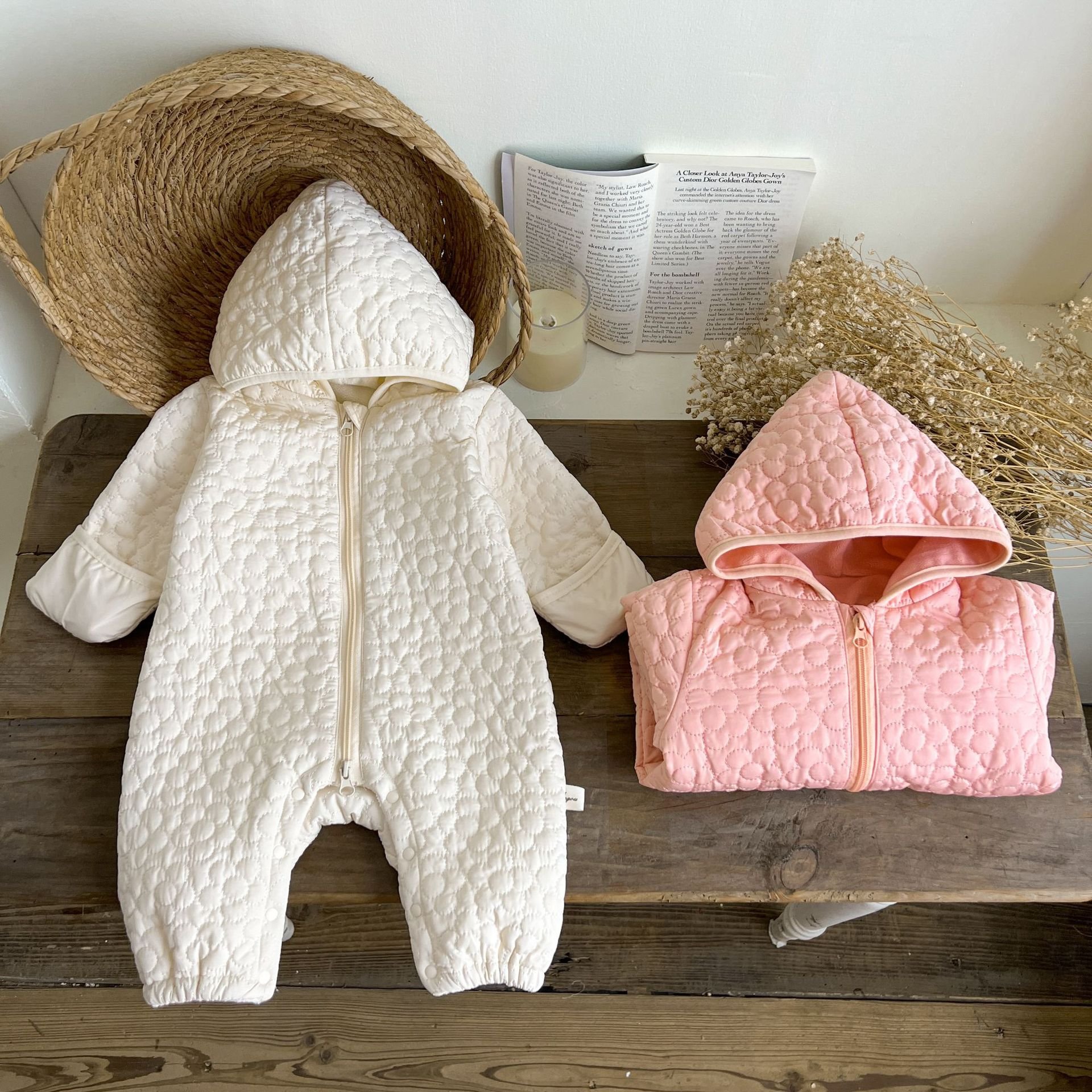 Wholesale 2024 Winter Baby Clothing Fashion Solid Color Hooded Long Sleeve Cotton Baby Rompers