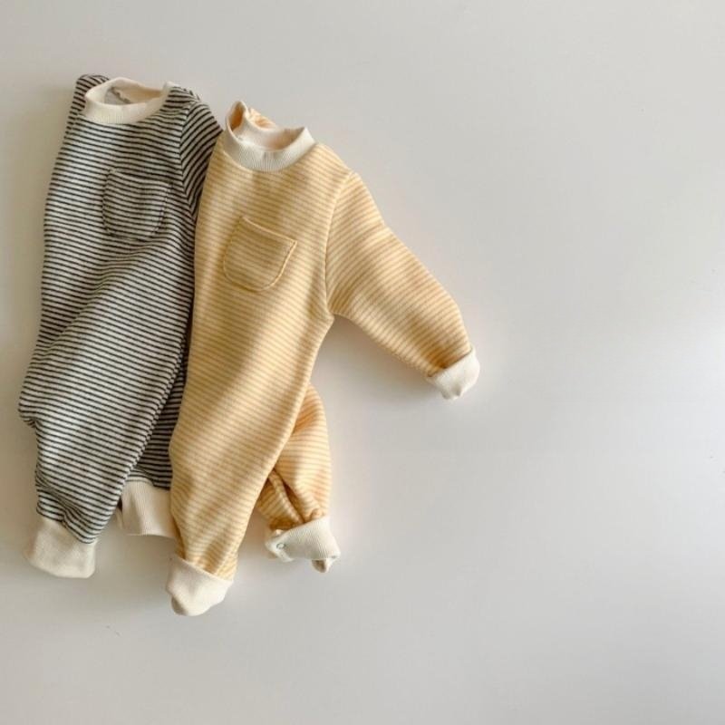Autumn Winter Newborn Infant Unisex Striped Fleece Lining Snap Button Long Sleeves Jumpsuit Baby Romper With Pocket