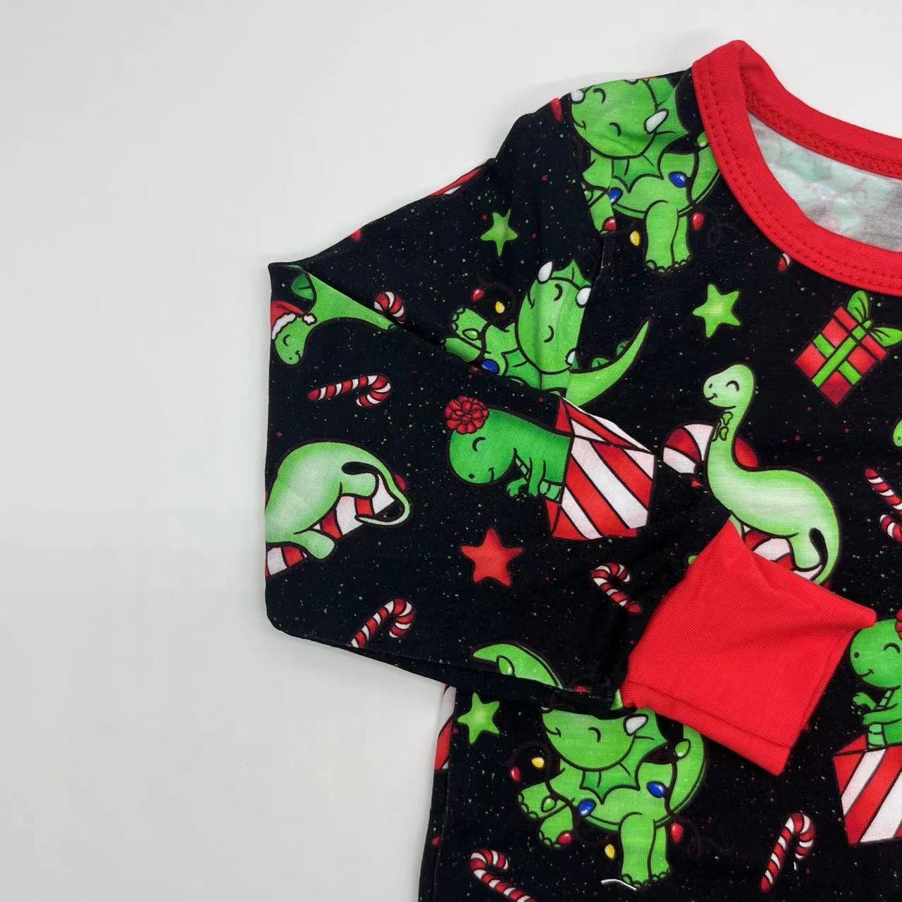 Soft quick dry green dinosaur pattern bamboo fiber custom logo grip ruffle baby clothes for summer