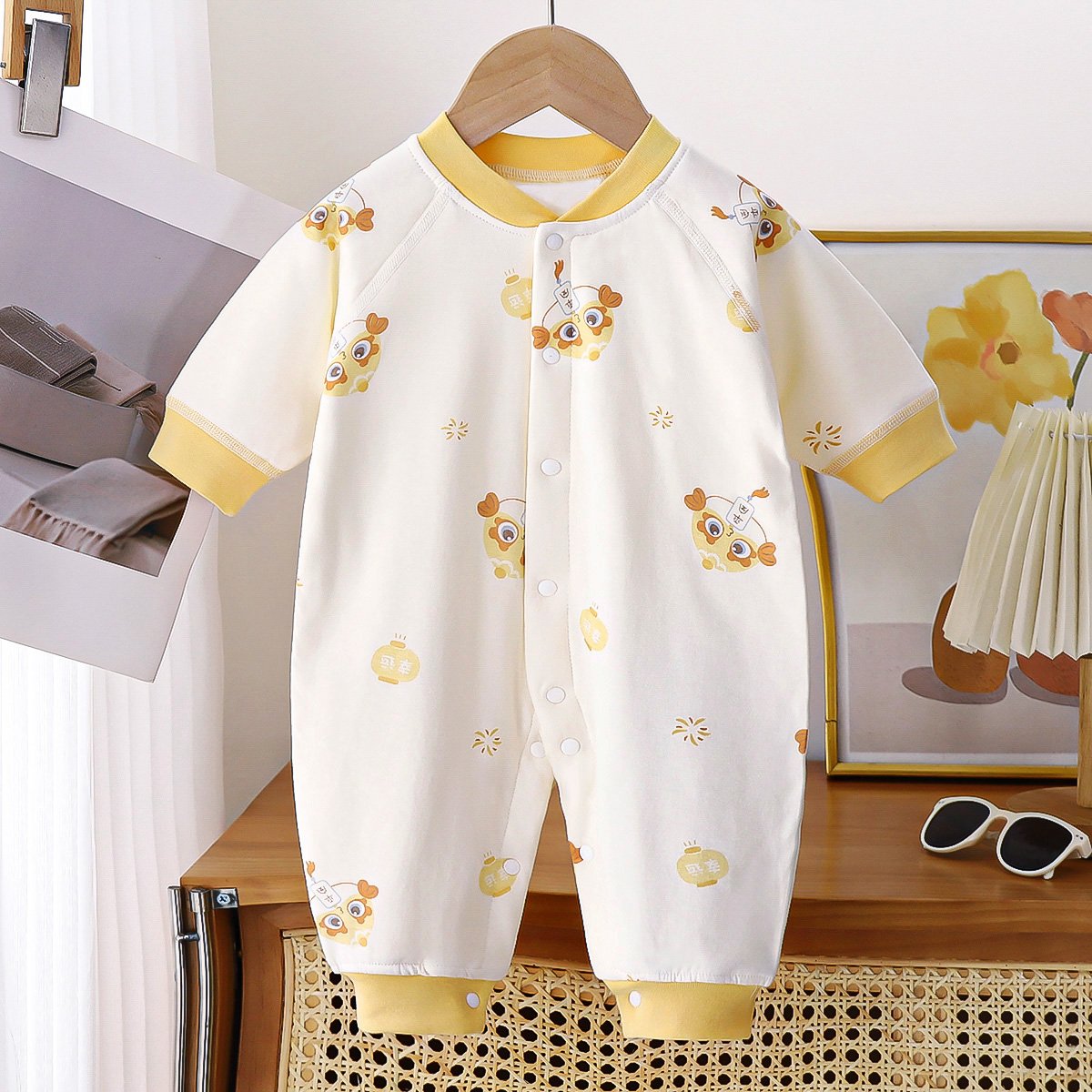 2024 Children Winter baby Clothes 100 cotton Baby Onesie Kids Warm Padded Romper Baby Boys and Girls Comfortable Cute Romper