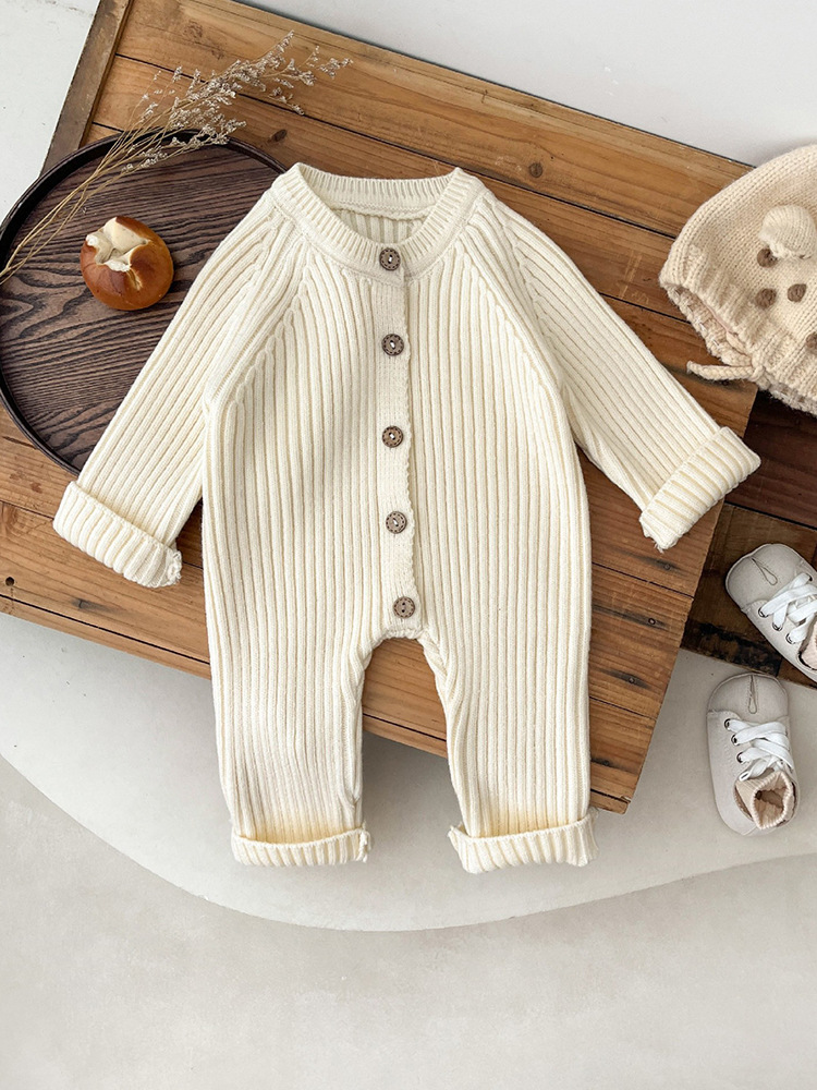 Korean version of baby spring and autumn clothing men's and women's baby solid color knitted climbing clothes newborn romper
