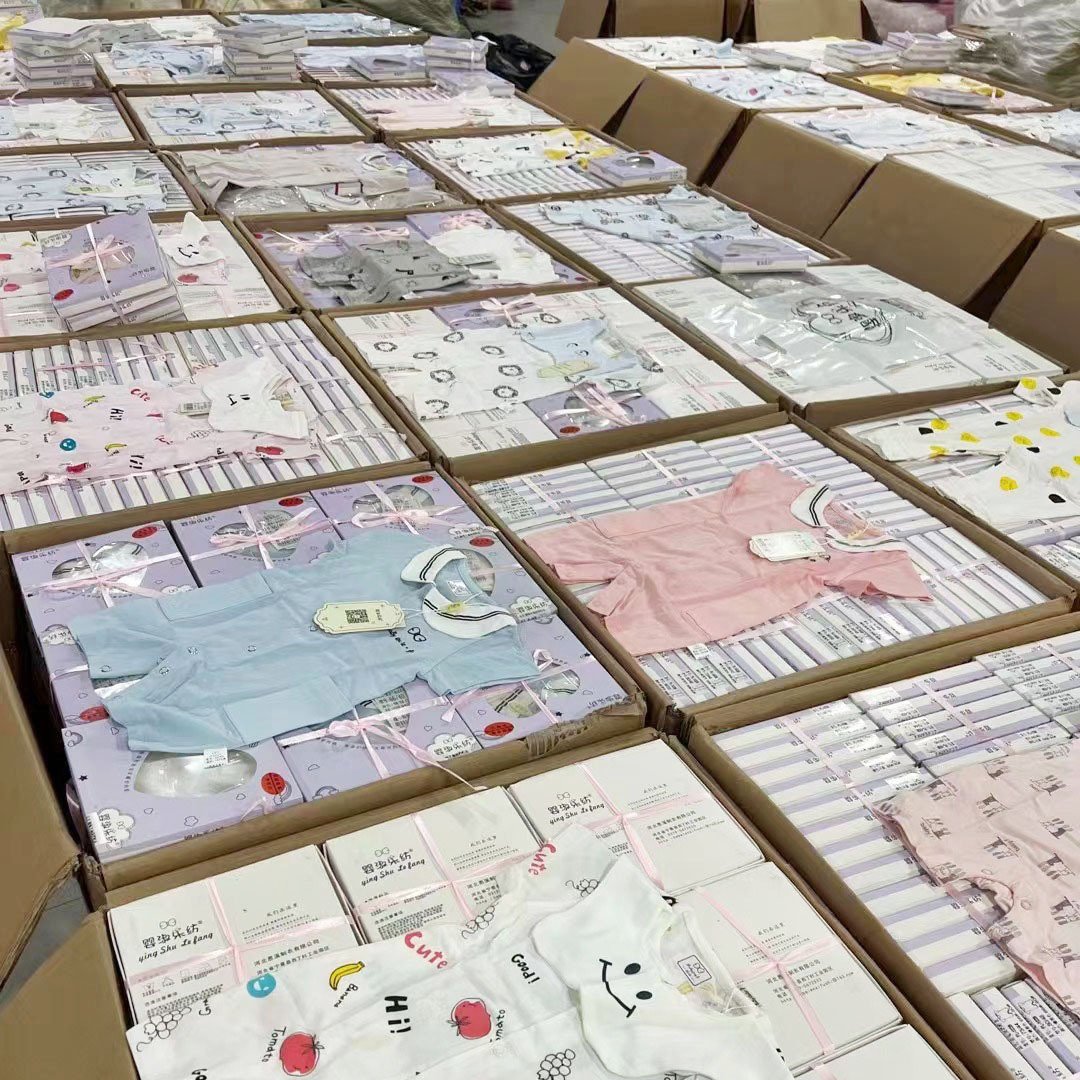 Factory wholesale activities discount large inventory Good quality 100% Cotton baby clothes baby rompers wholesale