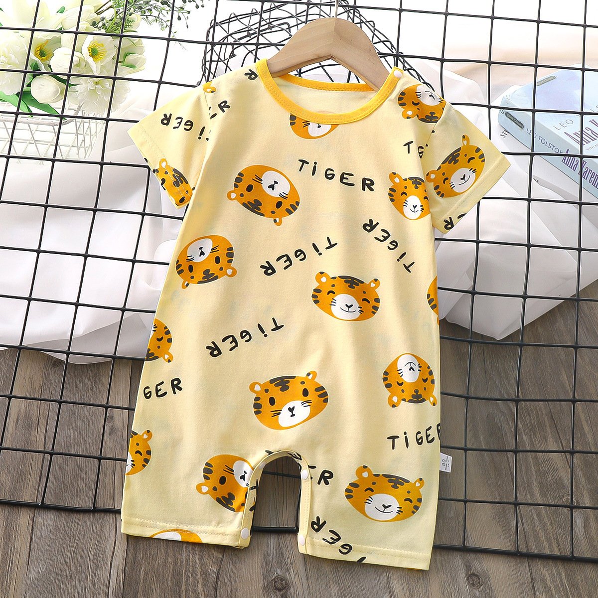 Baby romper pure cotton 2023 summer new girls Korean cartoon pattern short sleeve jumpsuit baby boys' rompers