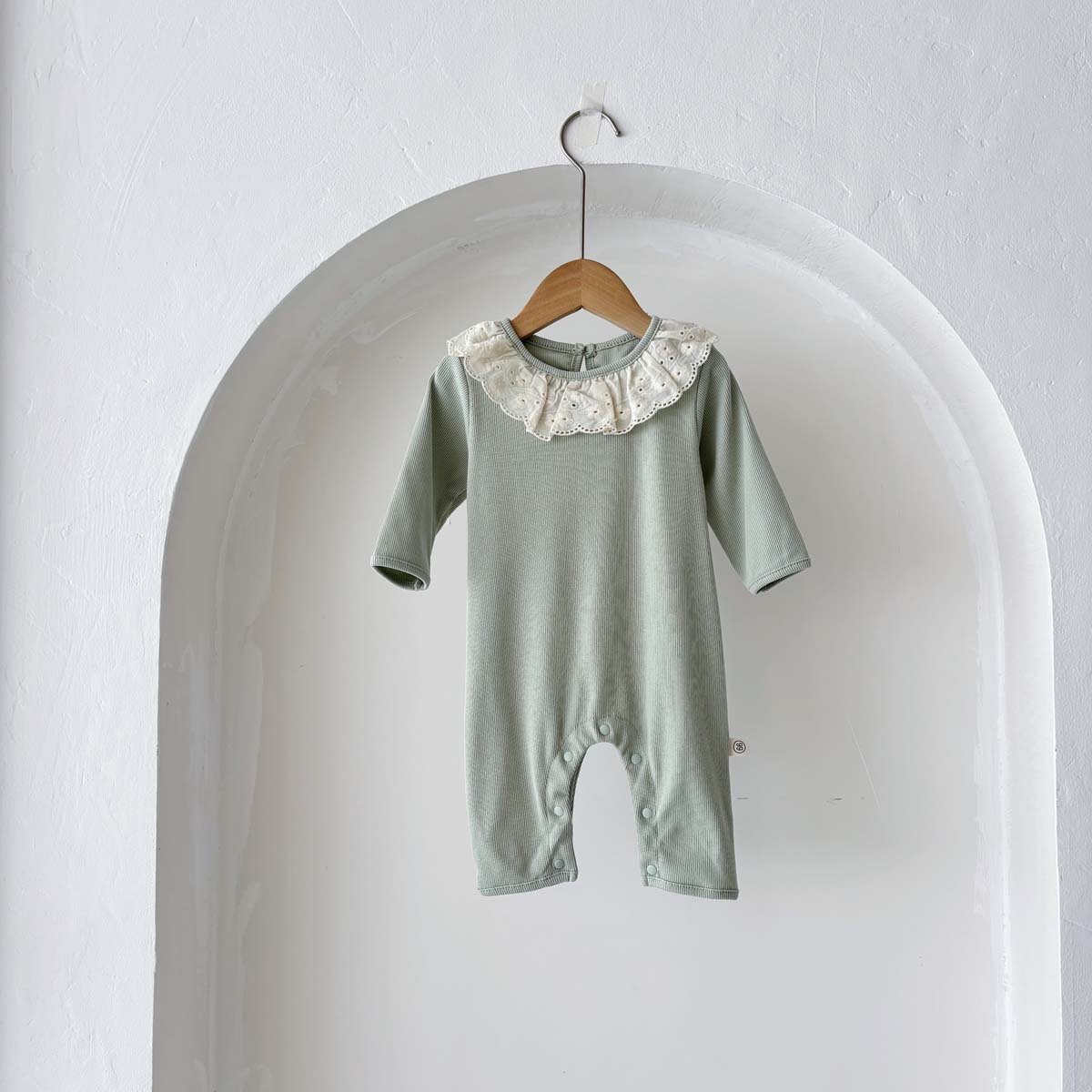 Wholesale 2024 Fall Baby Clothing South Korea Lace Edge Pit Strip Long Sleeve Cotton Baby Rompers