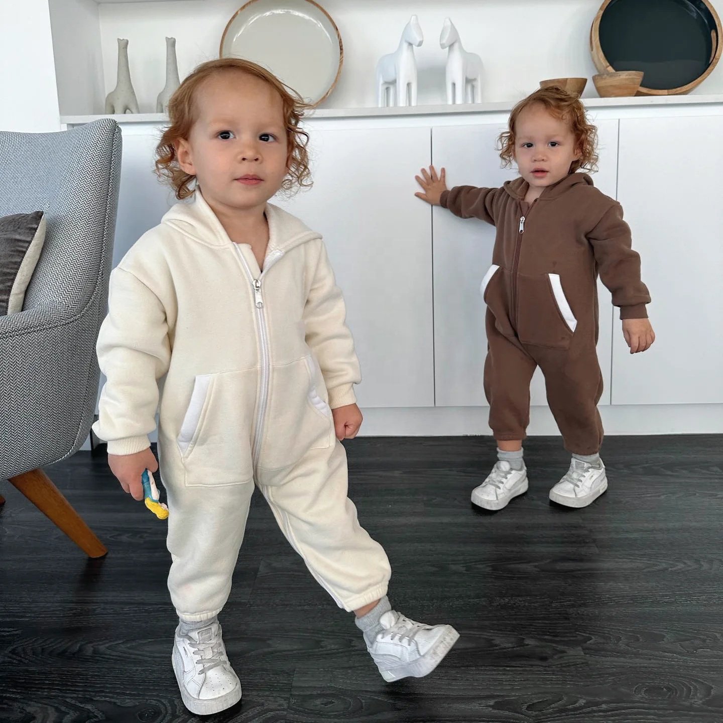 Wholesale Winter Autumn Long Sleeve Hooded Fleece Baby Rompers Winter Jumpsuit Kids