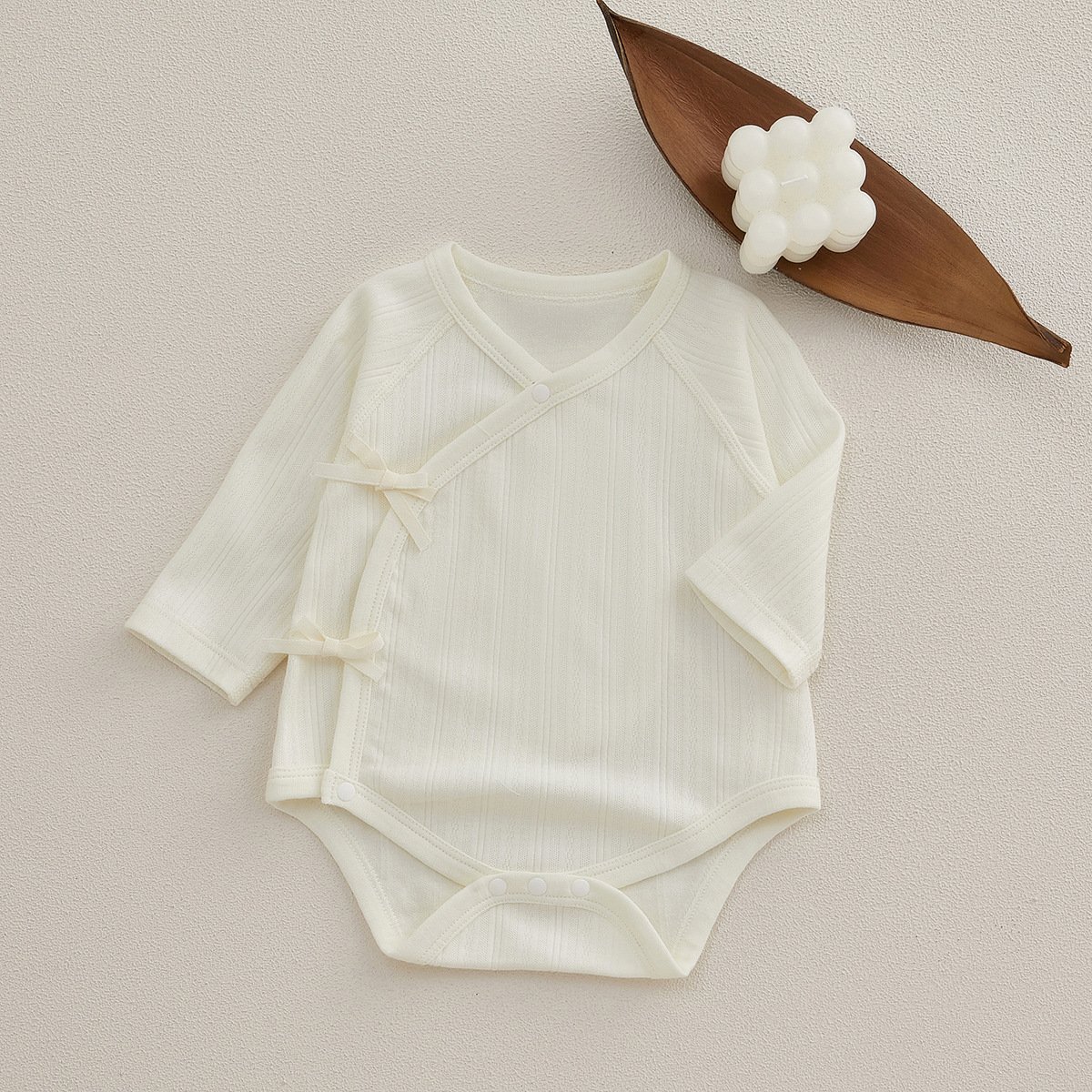 Luxurious Organic Baby Suit Lavender Simple Kimono Romper with Hat Newborn Soft White Breathable Sleeping Bodysuit for Summer