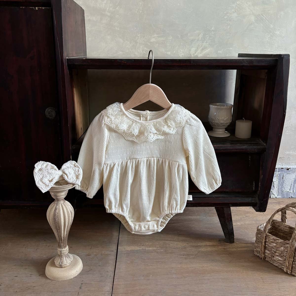 Wholesale 2024 Fall Baby Clothing Fashion Lace Lace Collar Waffle Solid Color Long Sleeve Baby Rompers