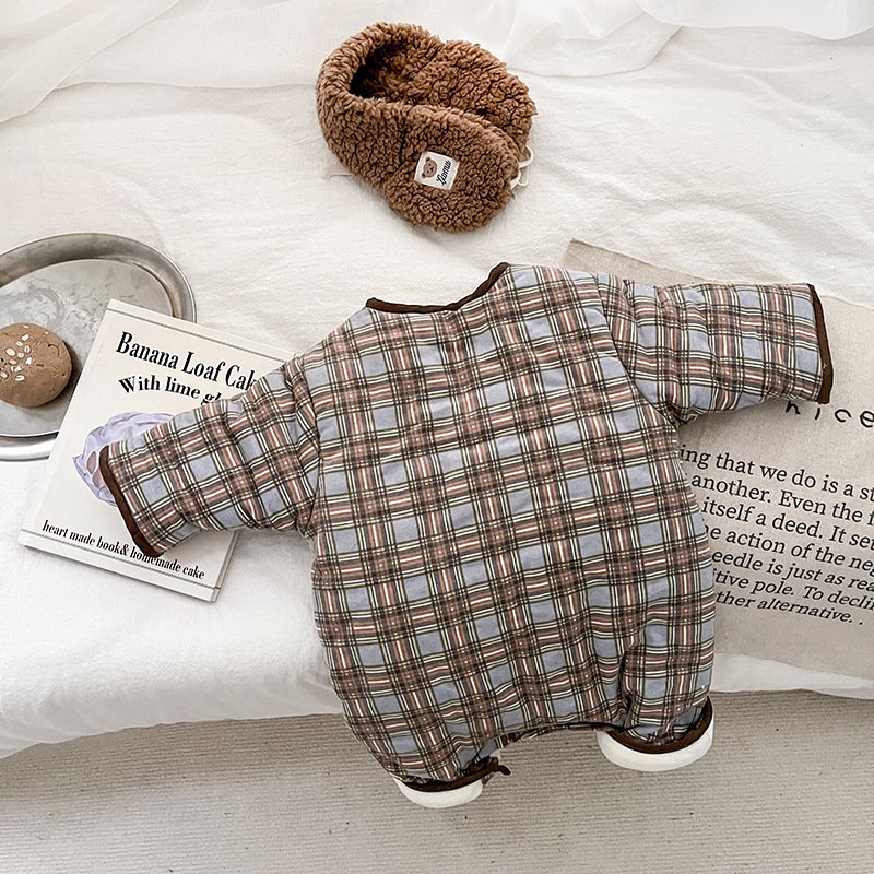 Wholesale 2024 Winter Baby Clothing Korean Plaid Long Sleeve Cotton Thickened Warm Baby Rompers