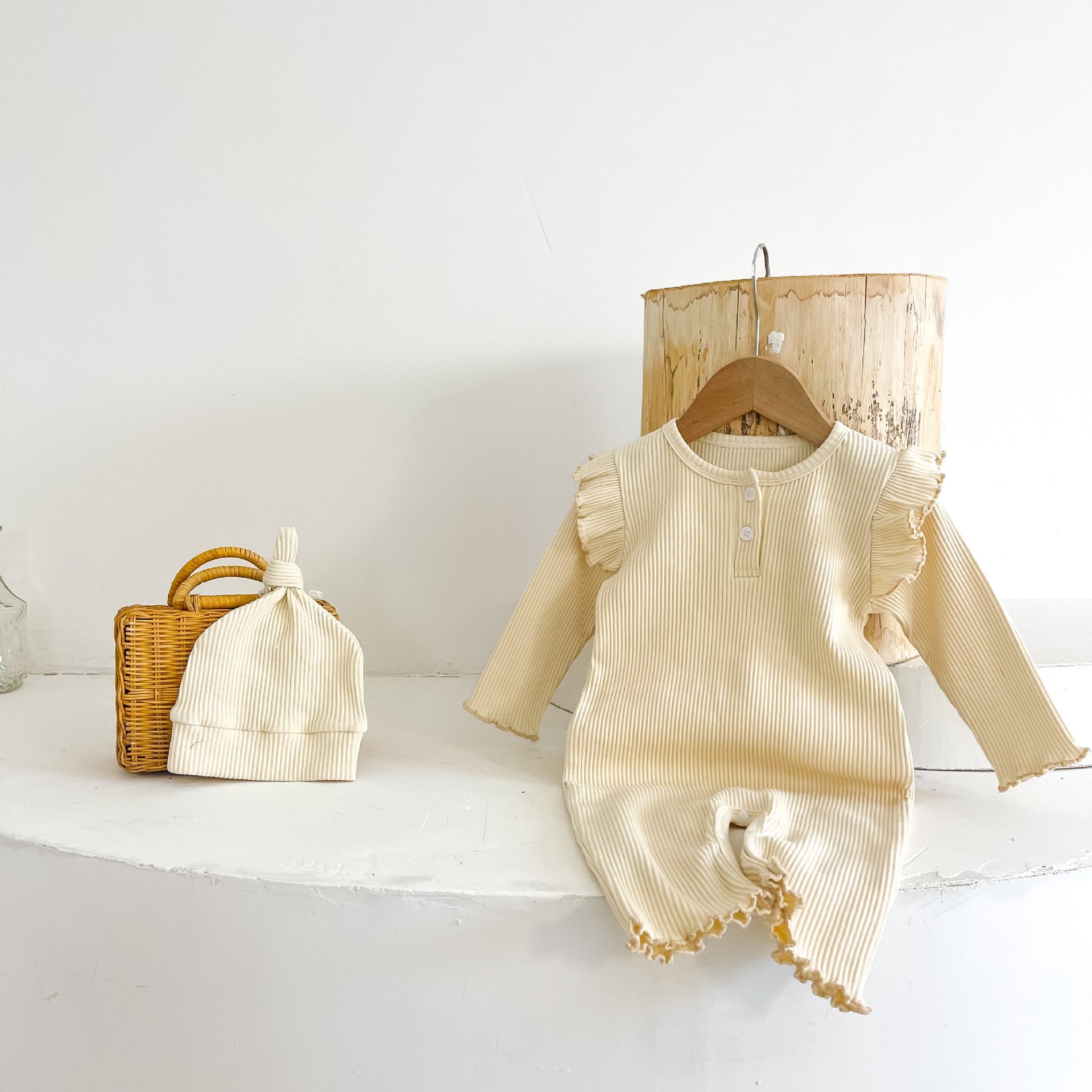 New Boutique Toddlers Clothes Baby Flutter Sleeve Jumpsuit Infant Solid Clothing Cotton Ribbed Baby Romper