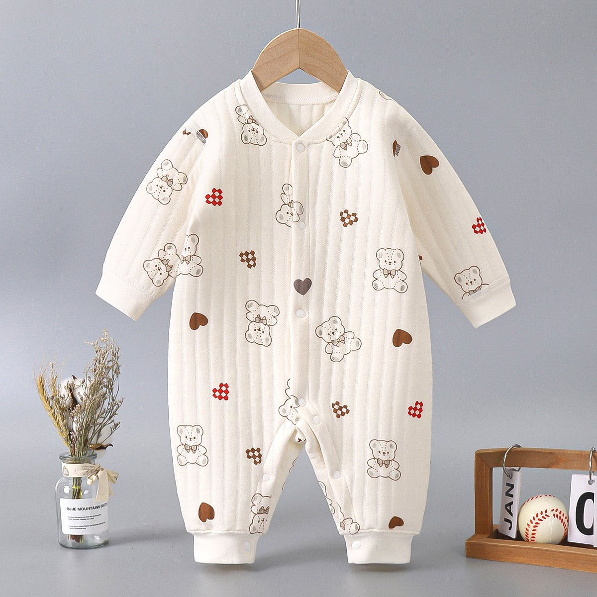 One-piece autumn and winter baby boys and girls three-layer cotton climbing clothes pure cotton clothes boneless baby clothes