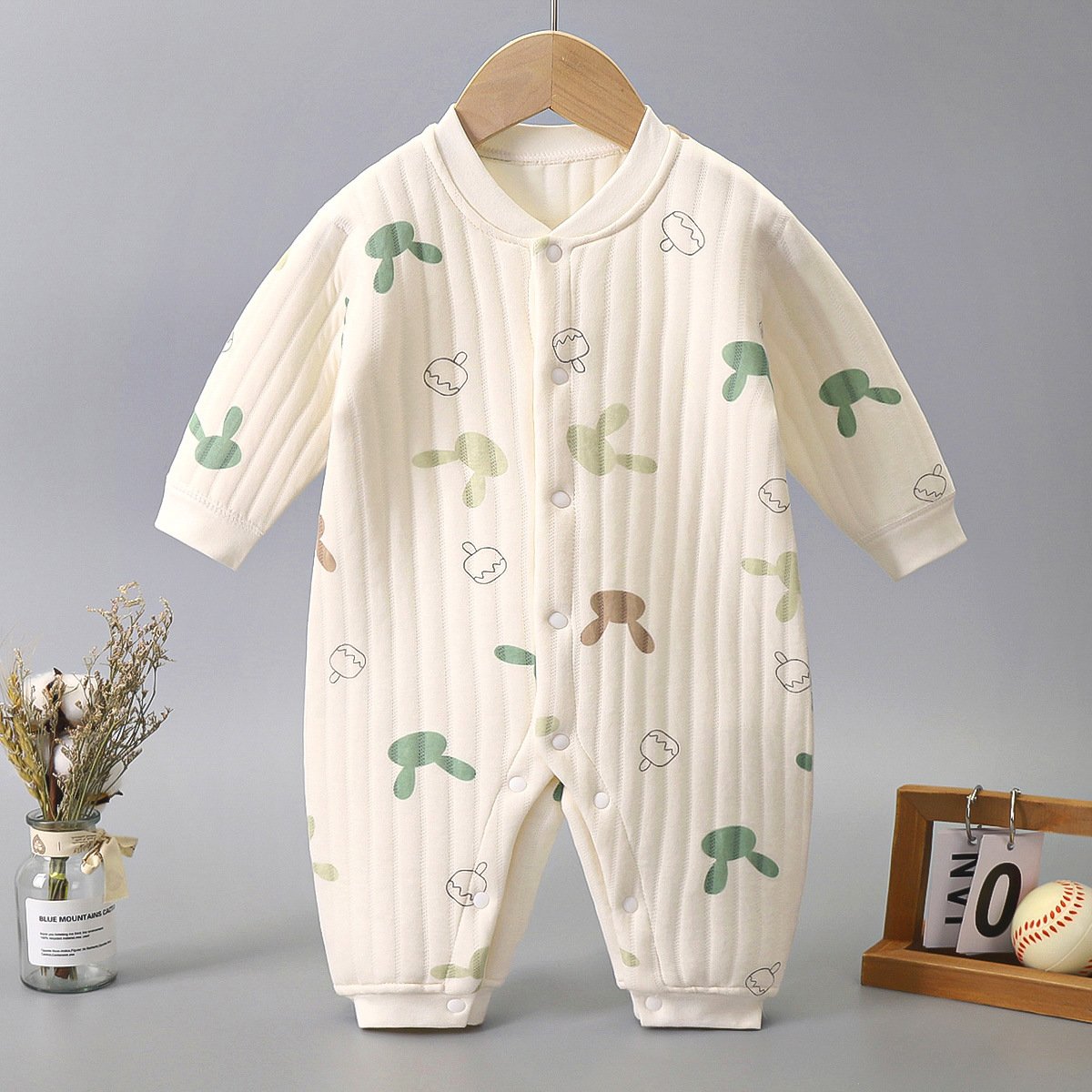 One-piece autumn and winter baby boys and girls three-layer cotton climbing clothes pure cotton clothes boneless baby clothes