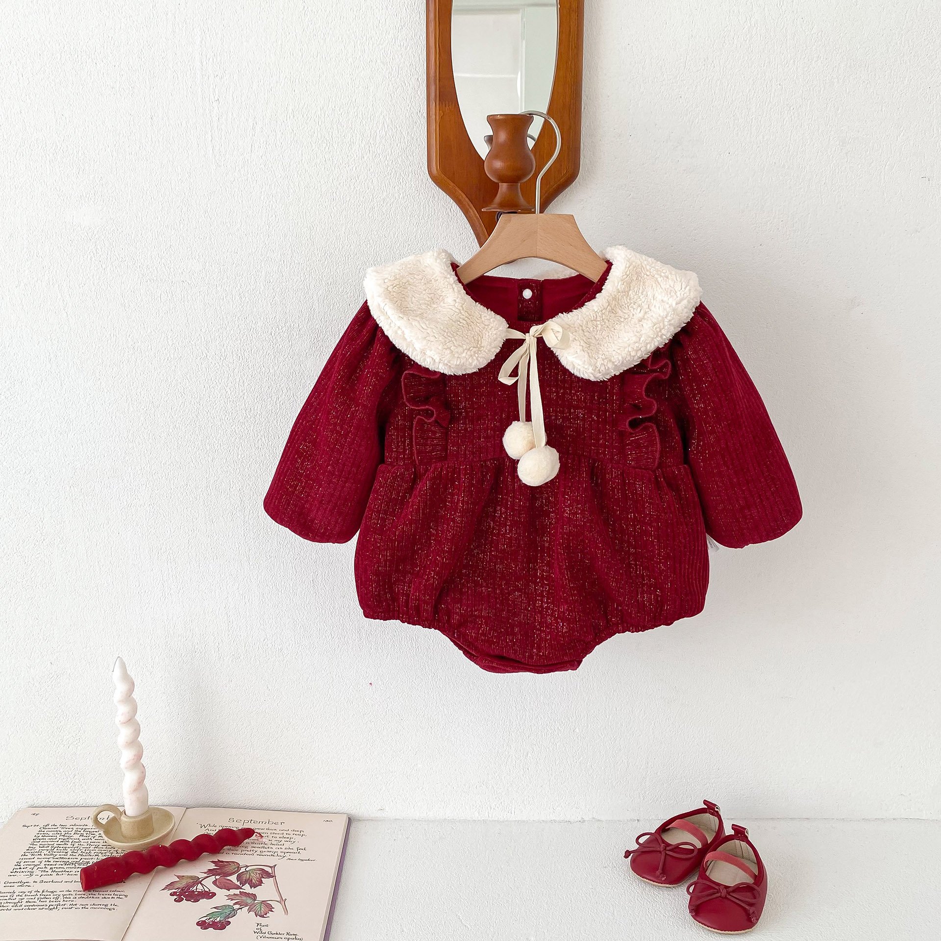 ins newborn baby clothes winter velvet greetings infant clothes baby romper onesies princess full moon baby bodysuit