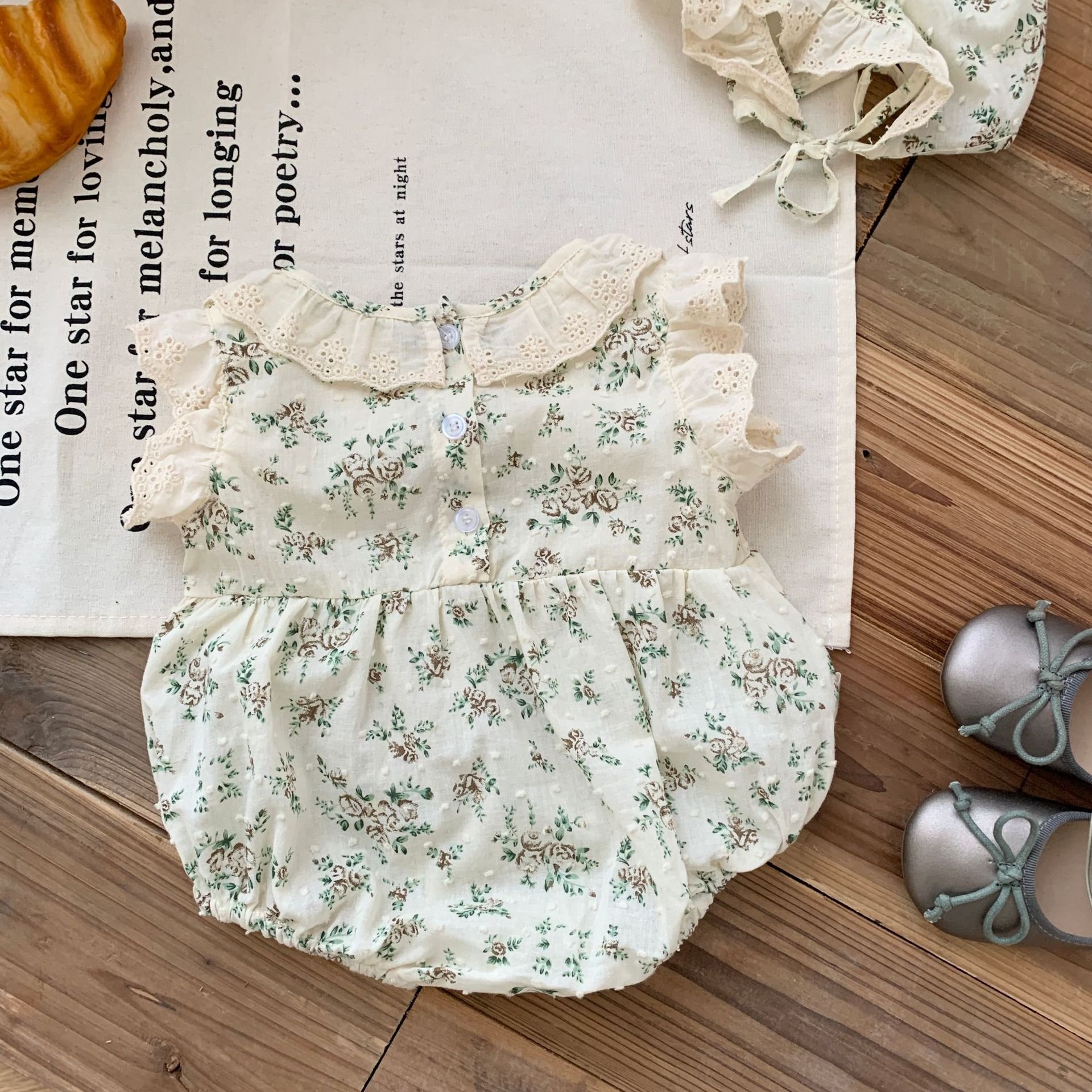 Wholesale 2024 Summer Baby Clothing Casual Style Floral Sleeveless Cotton Baby Rompers