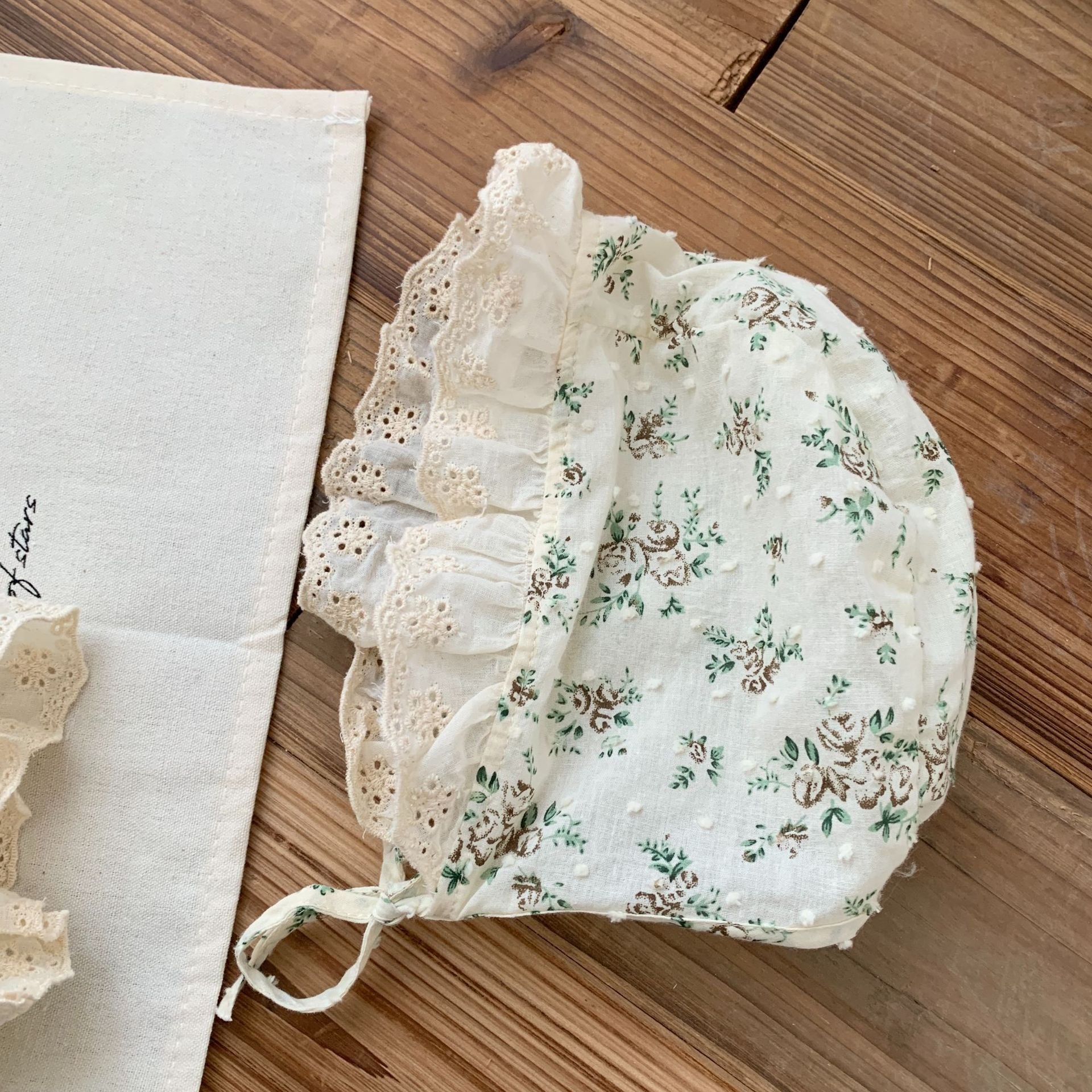 Wholesale 2024 Summer Baby Clothing Casual Style Floral Sleeveless Cotton Baby Rompers