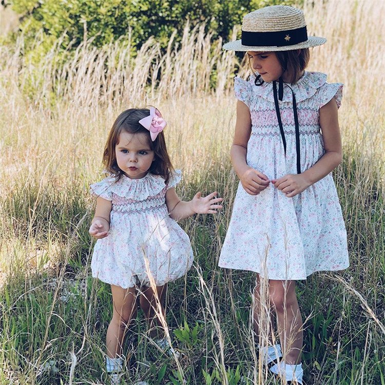Wholesale Summer Kids Hand Smocked Baby Girls Rompers Toddler Smock Dress Sister Matching Clothes Boutique Children Jumpsuit