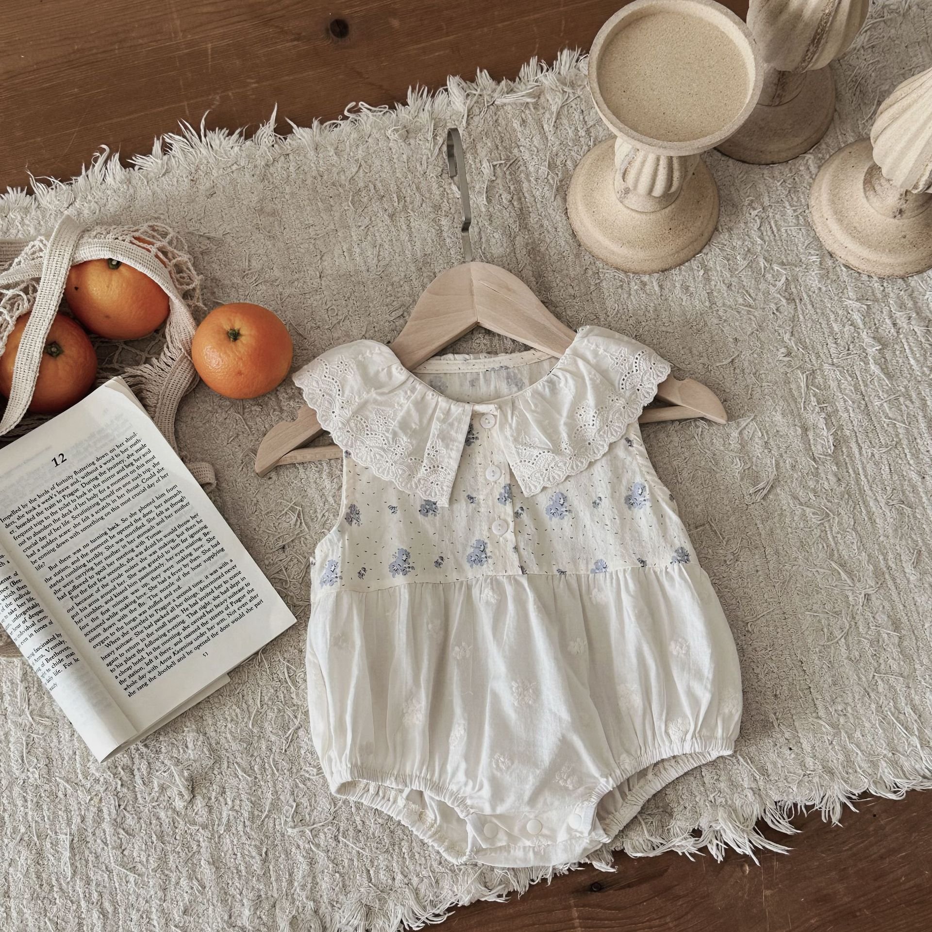 Wholesale 2024 Summer Baby Clothing Fashion Floral Lace Collar Sleeveless Cotton Baby Rompers