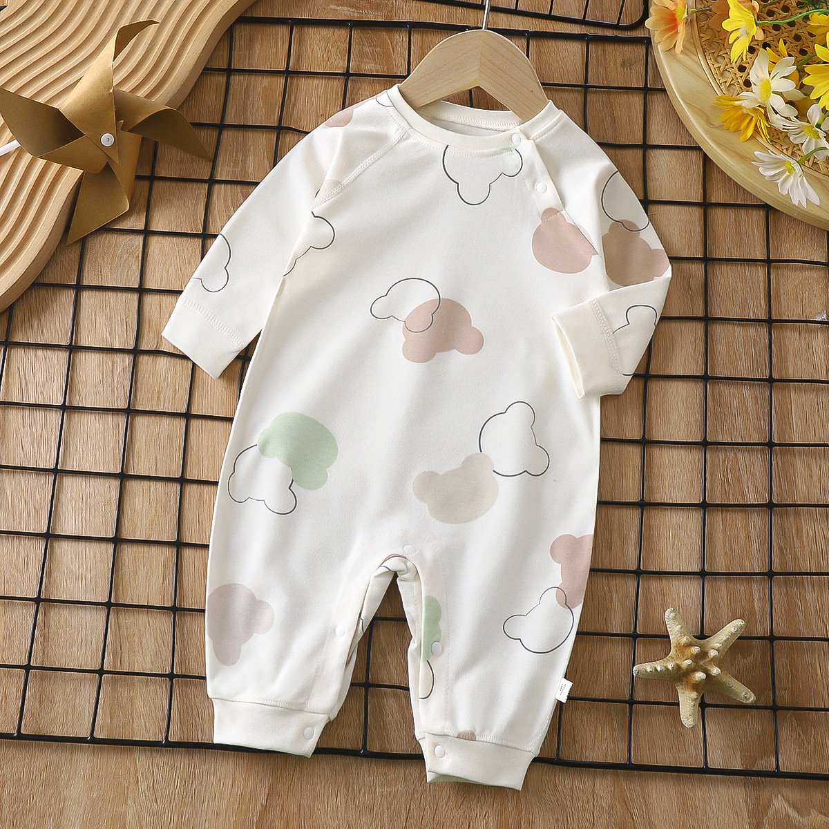 New Fashion Comfortable Home Breathable Cotton Long Sleeve Baby Romper