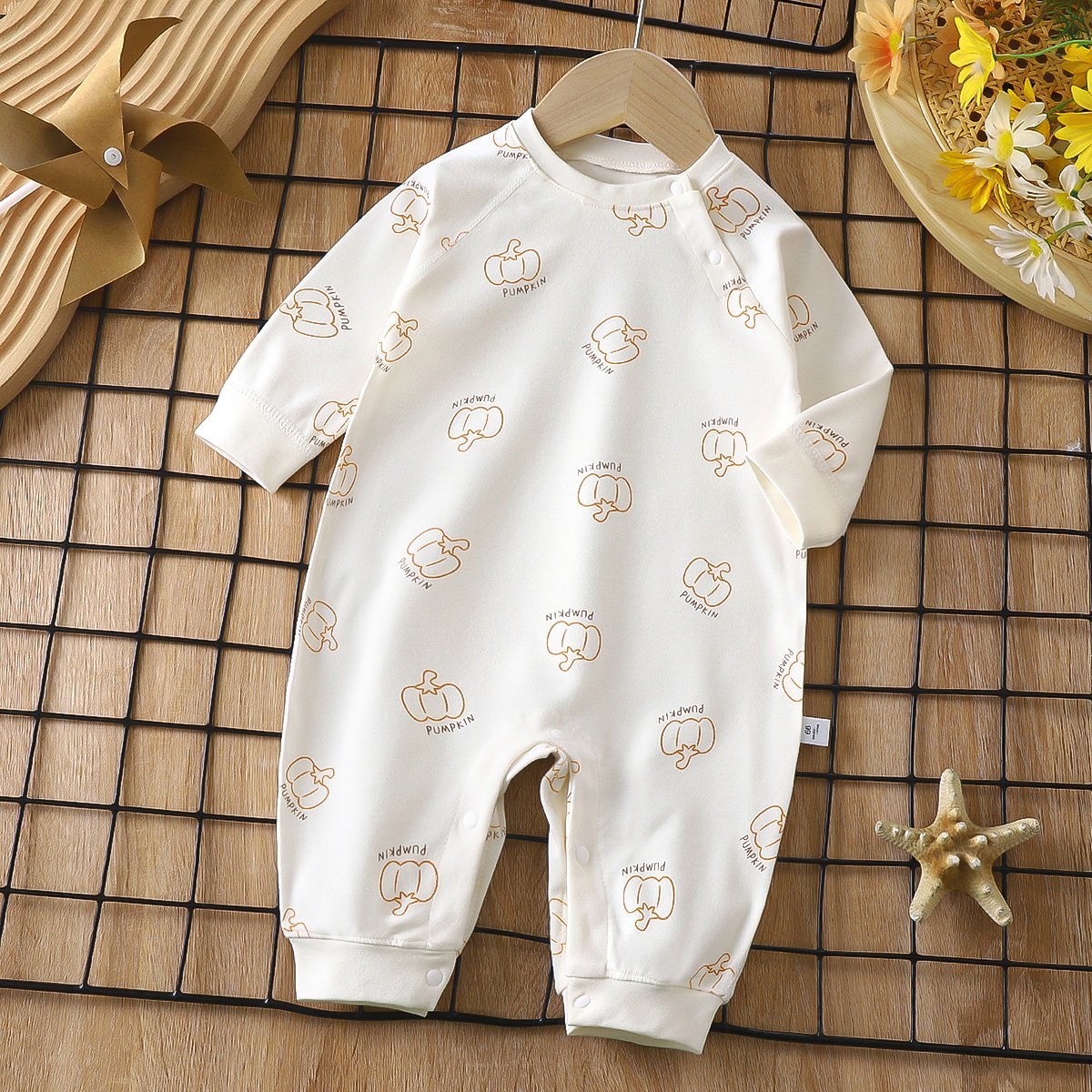 New Fashion Comfortable Home Breathable Cotton Long Sleeve Baby Romper