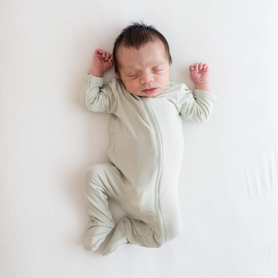 High Quality Fabric Baby Clothes Cotton Bamboo Baby Pajamas Zipper Baby Clothes Rompers
