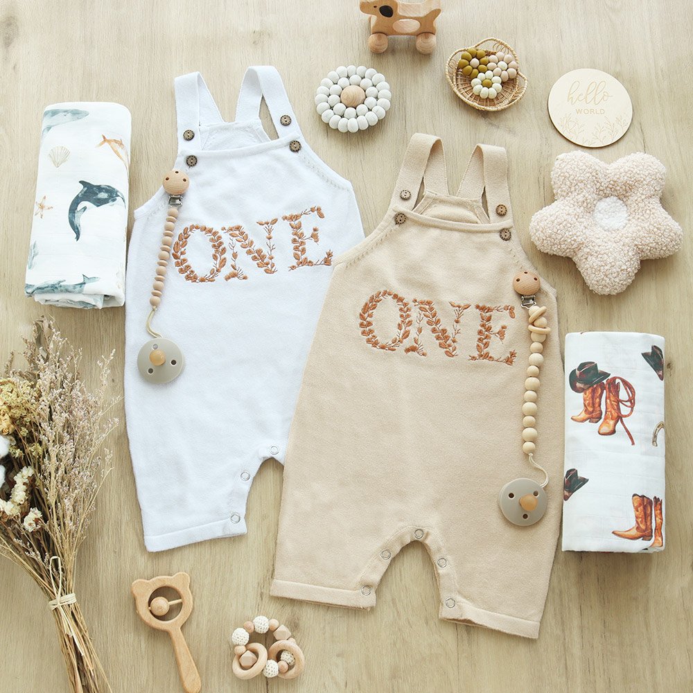 Long Sleeve Little Love Embroidered Unisex Baby Fall And Winter Crawl Suit Super Soft Customized Baby Clothes Wholesale