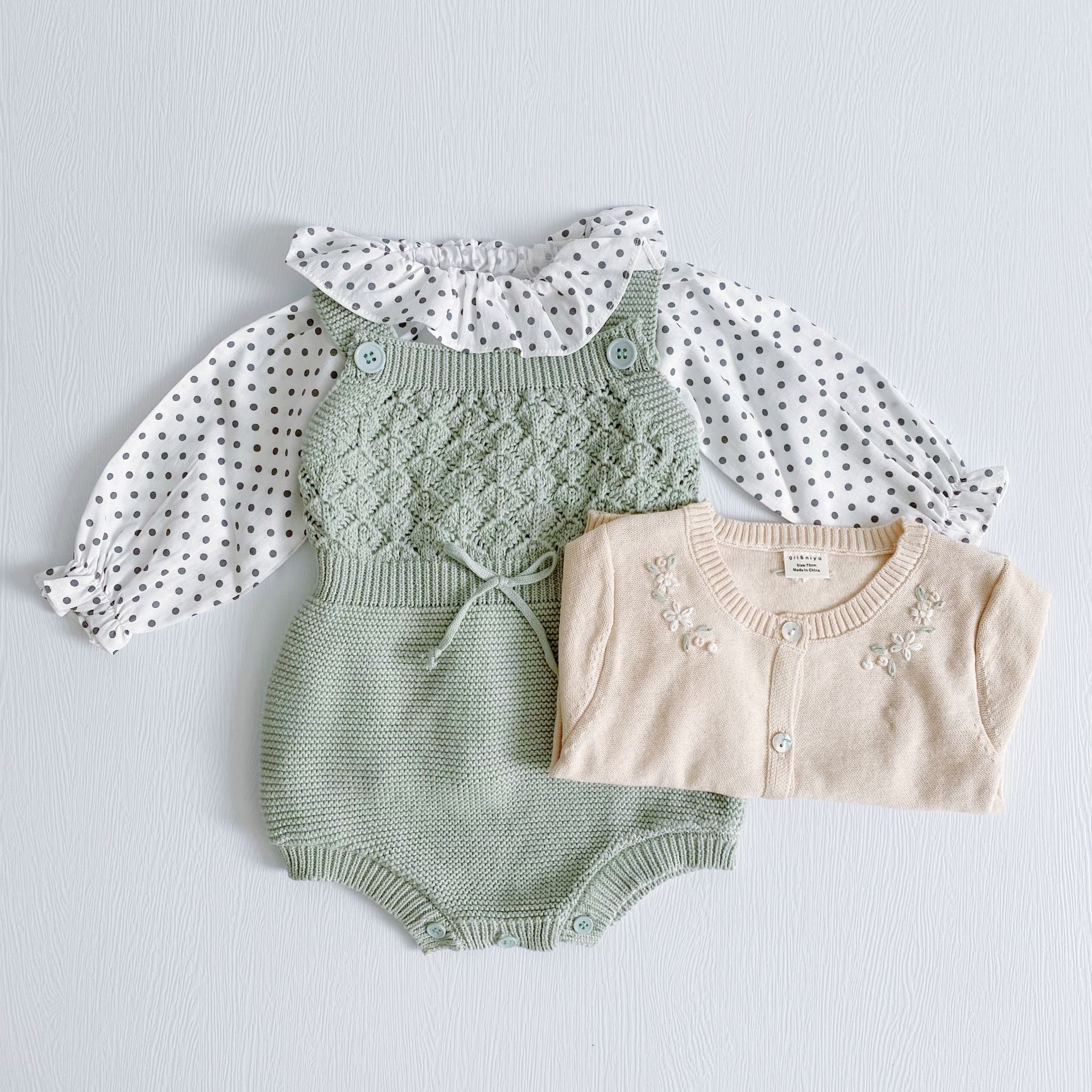 2023 New Born Baby Clothes Soft Cotton Knitted Sweater Strap Baby Rompers for Toddler Girl Clothes Unisex Sleeveless 100% Cotton