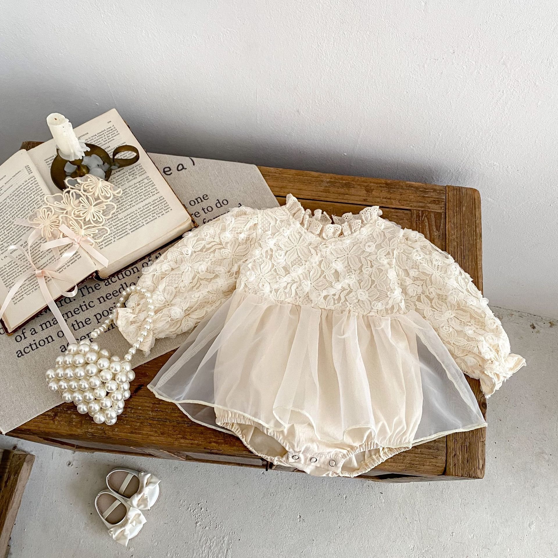 2024 Autumn Infant Girl Sweet Princess Baby Romper Three-Dimensional Flower Mesh Fungus Collar Long Sleeve Skirt Bodysuit
