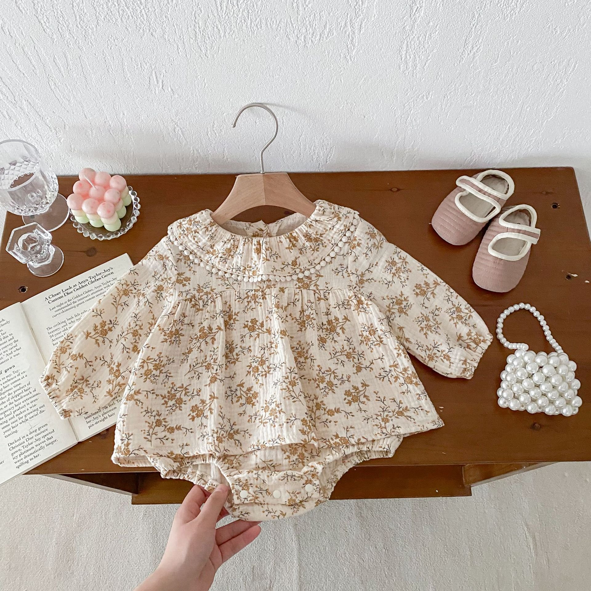 Baby jumpsuit 2024 autumn clothing floral wrap fart dress baby girl fashionable lotus leaf collar princess baby romper