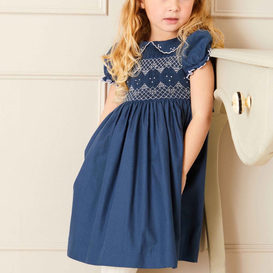 2024 Hot Sell Summer Shortsleeve Dresses Hands Smocked Embroidered Peter Pan Collar Girls Kids Smocked Baby Dress
