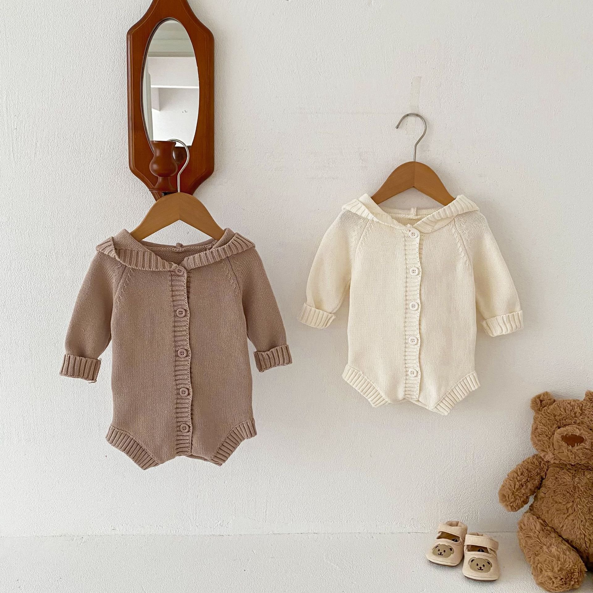 Infant baby ins autumn and winter new knitted hooded baby romper 2024 sweater crawling clothes