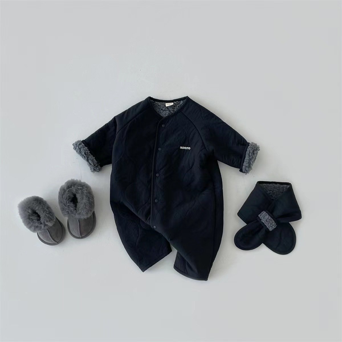 Autumn New Male And Female Baby Boomers Lamb Fleece Simple All Matching Jumpsuit Warm Lovely Outing Clothes