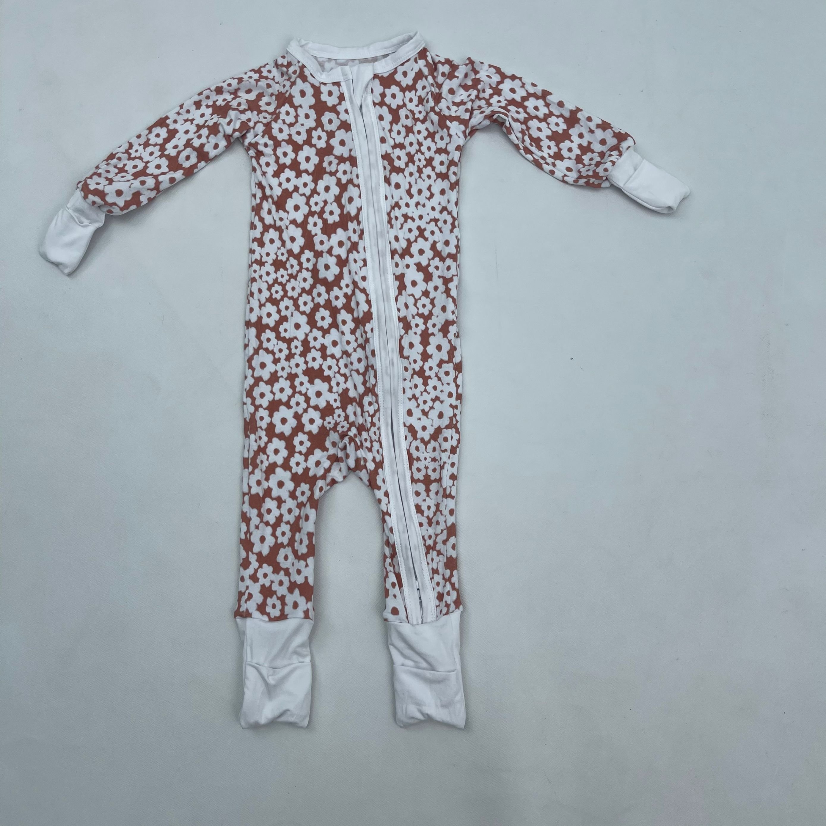 Qingli OEM Trendy Private Customized Pattern Long sleeve Bamboo Baby Rompers Clothes Zipper Romper
