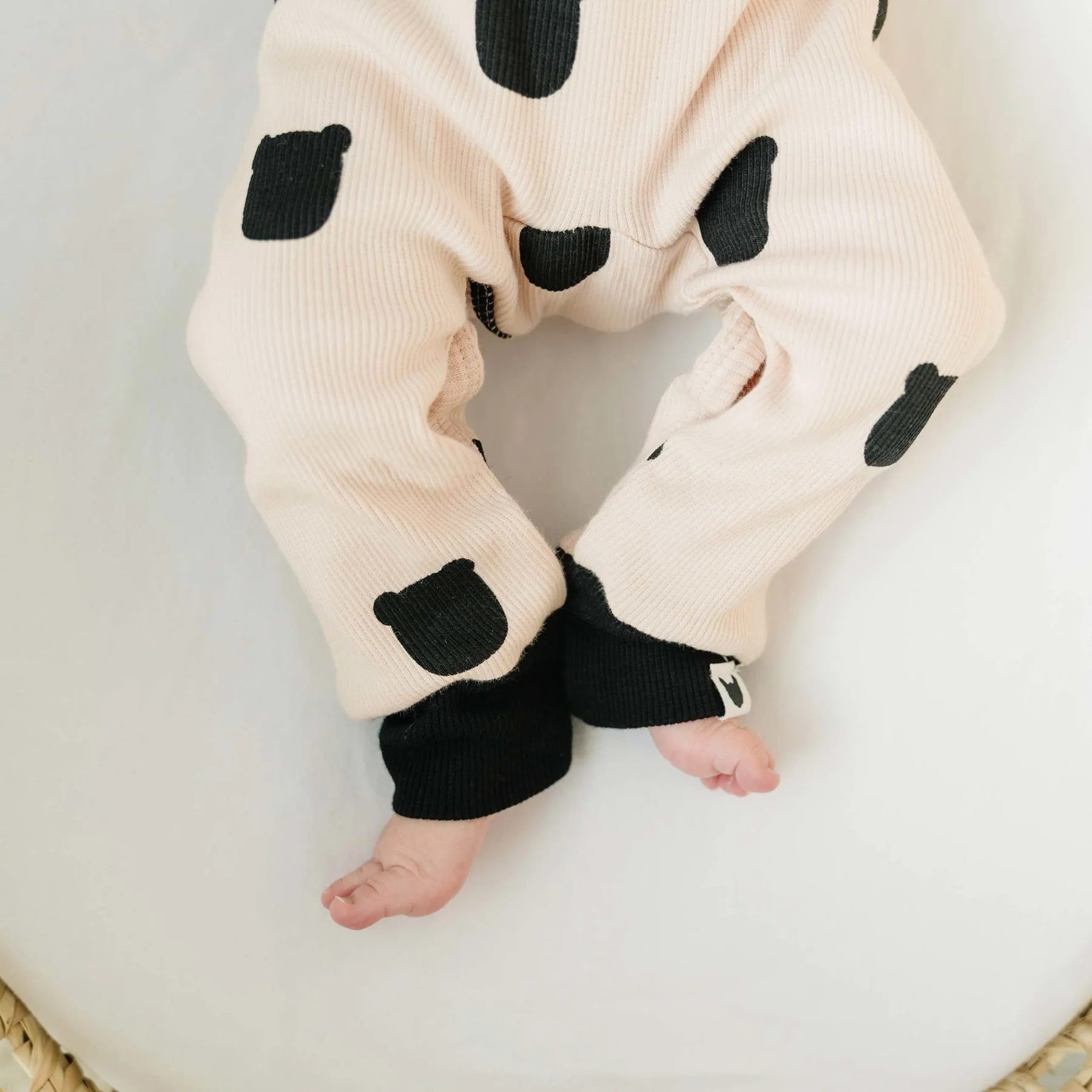 Wholesale Custom Print Newborn Baby Pajamas Baby Winter Pajamas Long Sleeve Organic Bamboo Zipper Baby Rompers
