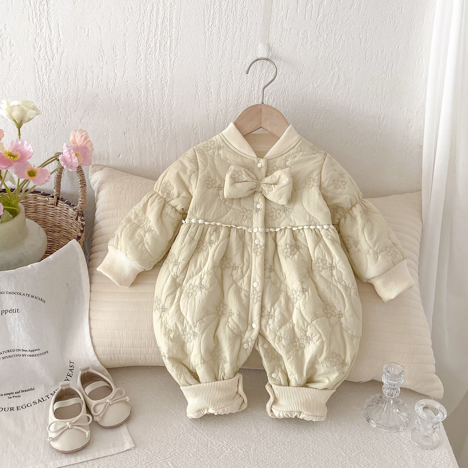 Wholesale 2024 Winter Baby Clothing Princess Style Embroidery Solid Color Long Sleeve Cotton Baby Rompers