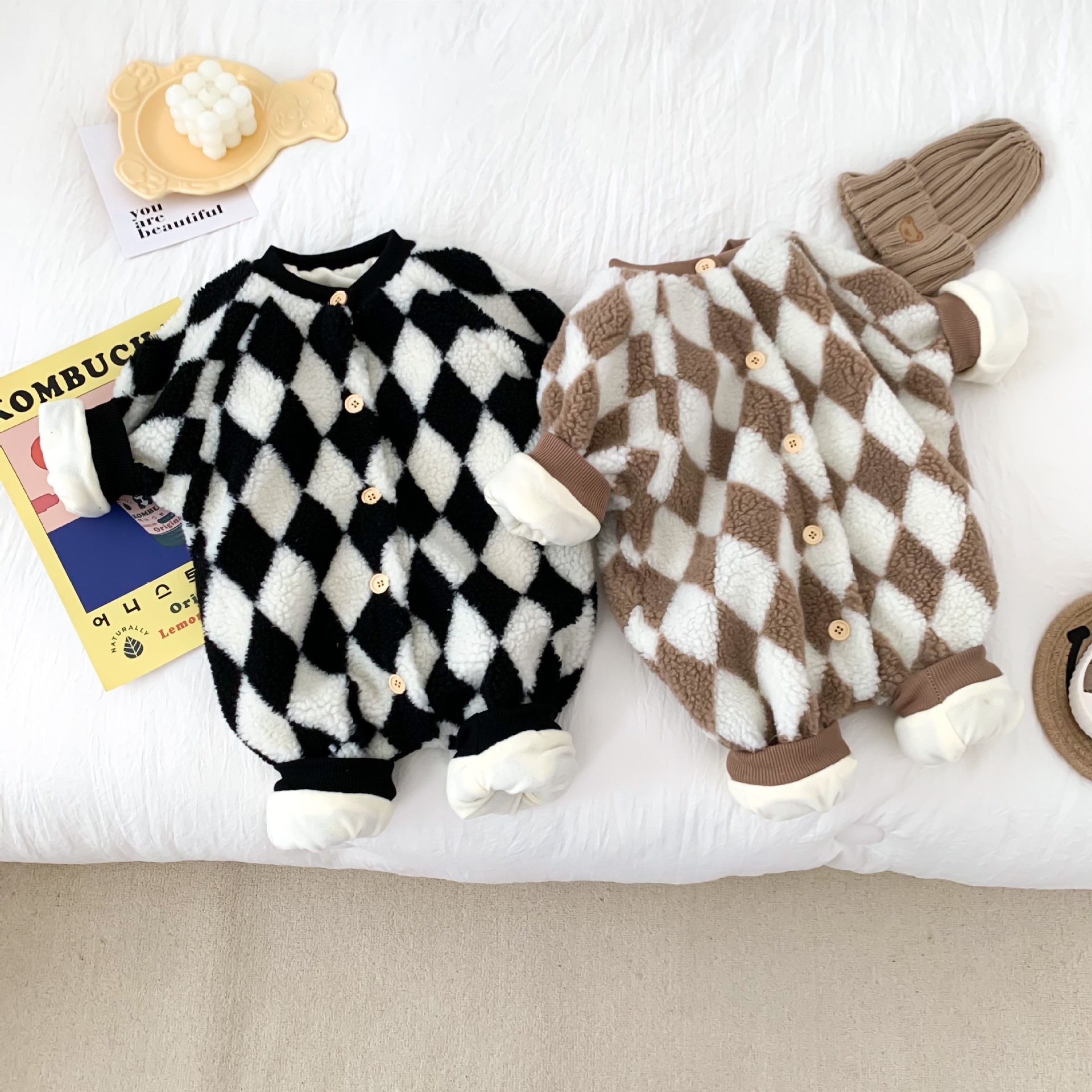 Wholesale 2024 Winter Baby Clothing Korean Plaid Long Sleeve Thick Warm Baby Rompers
