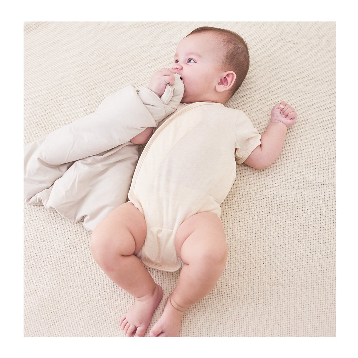 Petelulu Summer Custom Short Baby Onesies Romper 100% Organic Cotton Solid Color Unisex Baby Rompers Soft Baby Clothes Sets