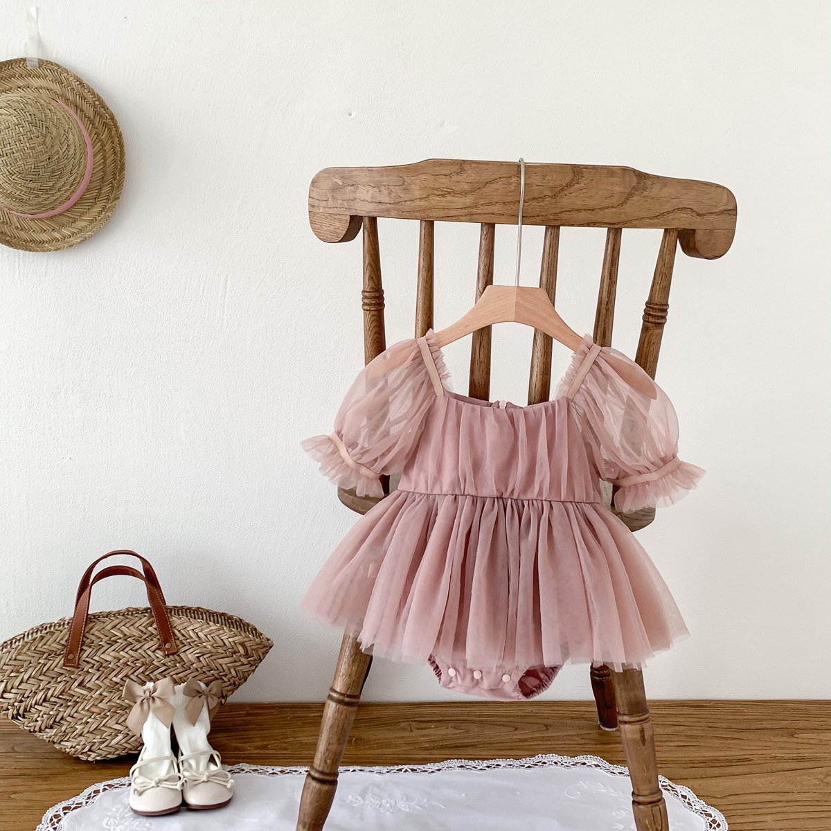 2024 Summer Baby Girl Jumpsuit Newborn Cotton Baby Clothes Short Sleeve Solid Color Bow Mesh Design Jumpsuit Baby Romper