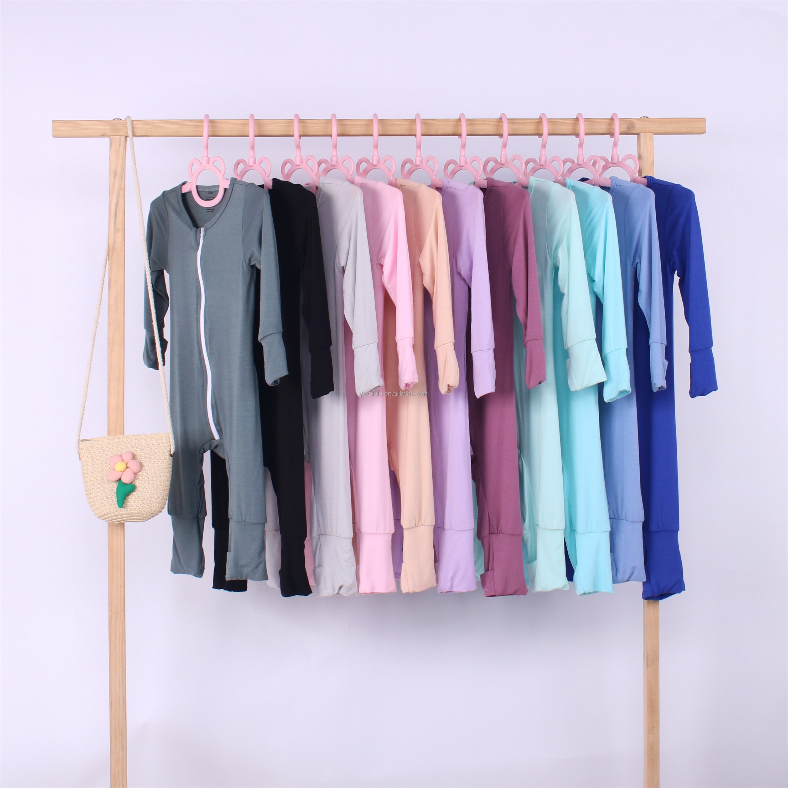 OEM Design Bamboo Breathable Baby Romper Long Sleeve Zippy Baby Footie Overall Bodysuit