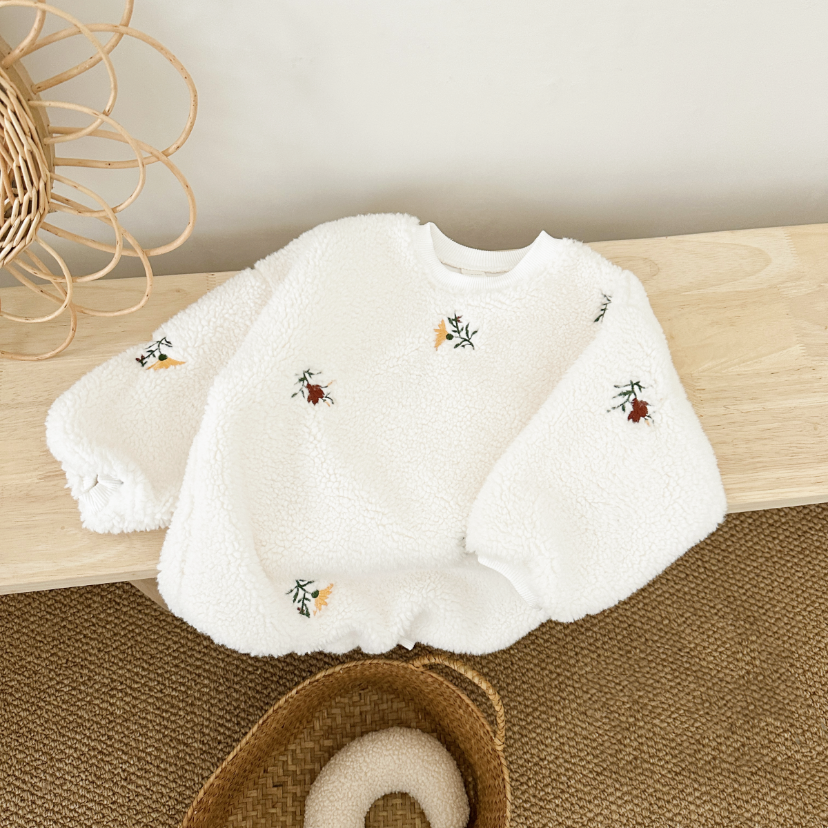 Winter Baby Girls Romper Berber Fleece Embroidered Flowers Warm Long Sleeve Bodysuit Infant Thick Onesie Toddler Clothes