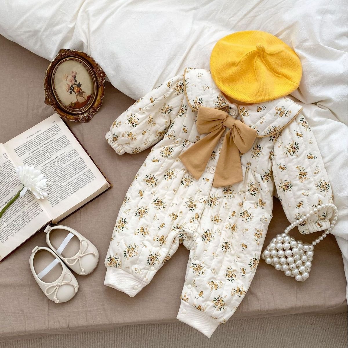 Wholesale 2024 Winter Baby Clothing Sweet Style Floral Long Sleeve Warm Cotton Baby Rompers