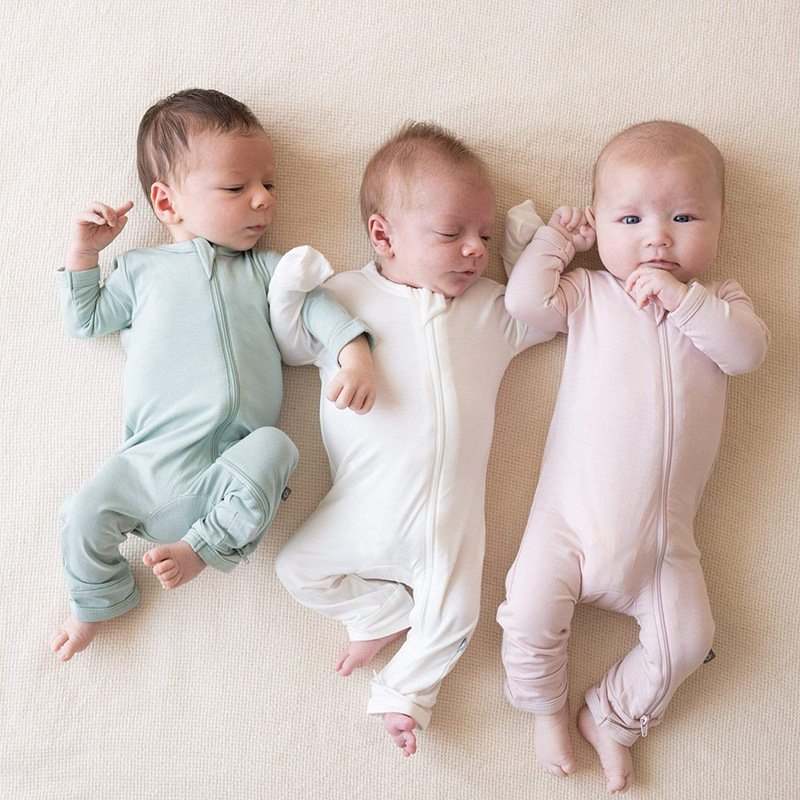 Custom design bamboo fiber baby jumpsuit newborn long sleeve plain zipper organic cotton baby clothing set baby sleeping bag