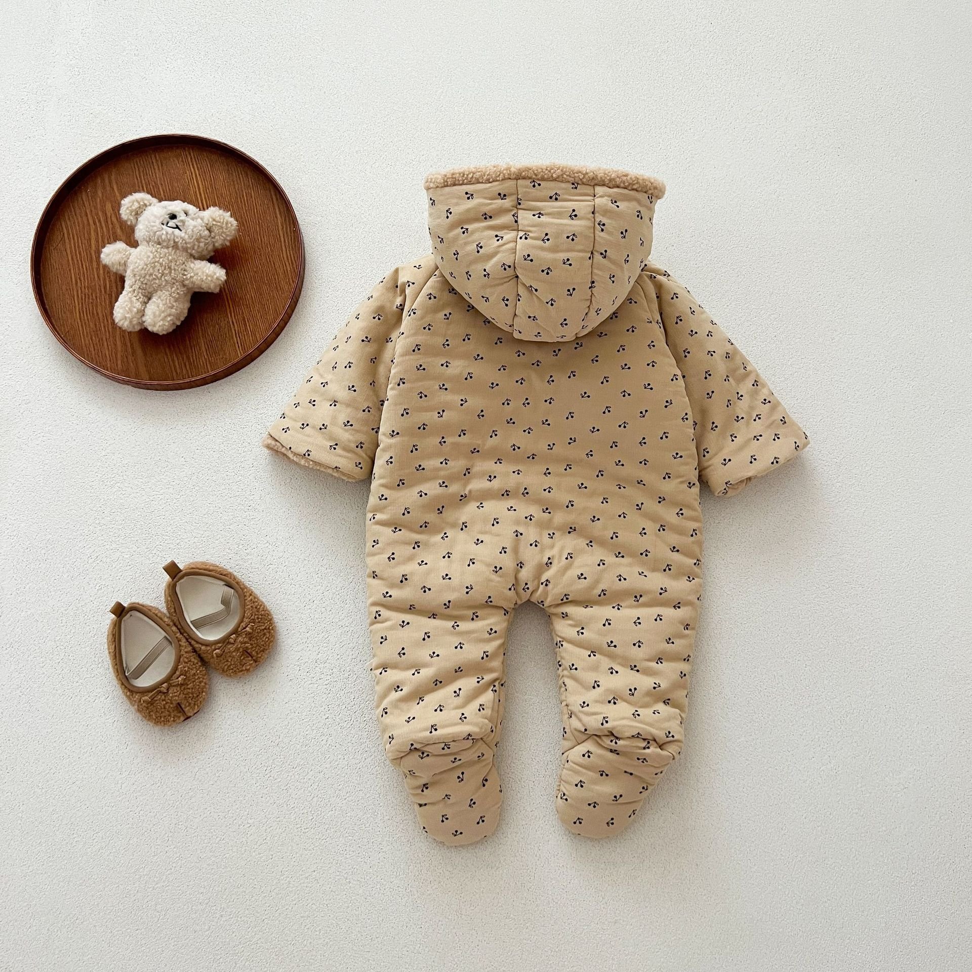 Wholesale 2024 Winter Baby Clothing Fashion Floral Hooded Long Sleeve Cotton Baby Rompers