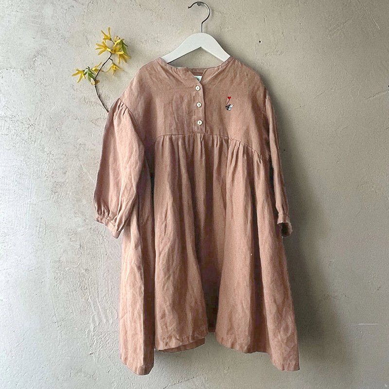 2024 new girls' long-sleeved dress Children's casual hand-embroidered cotton and linen solid color dress