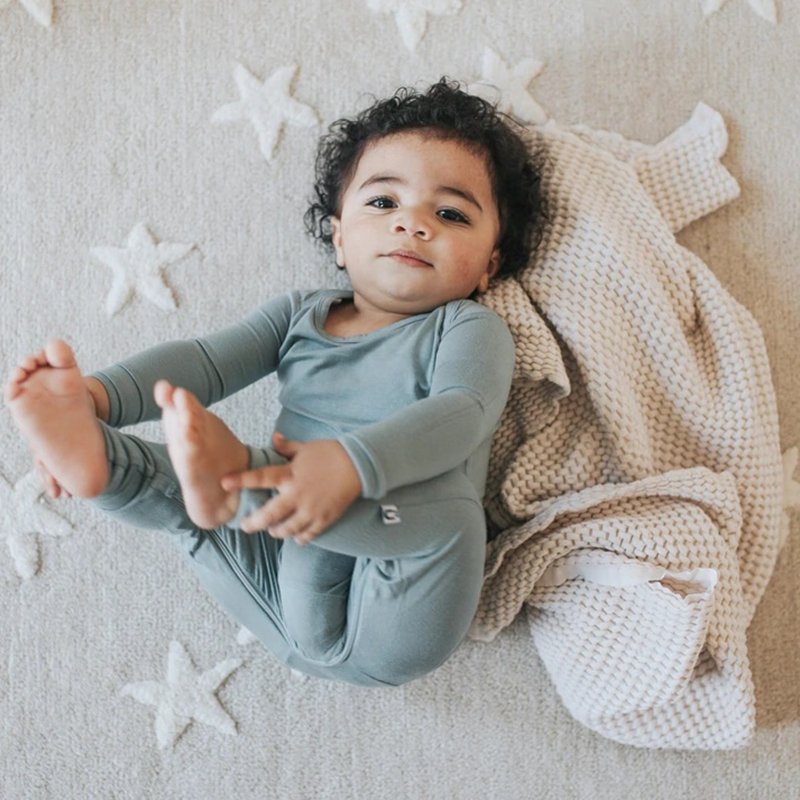 Custom Newborn Baby Footie Zipper Baby Clothes Romper Jumpsuit Organic Cotton Bamboo Baby Pajamas Boy Footed Diaper Zip Romper