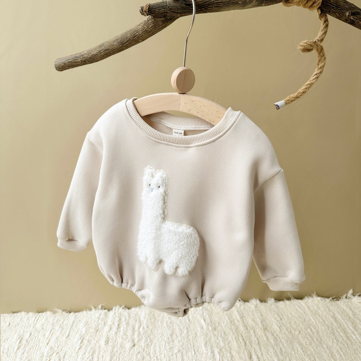 Baby Girls Winter Bodysuit Velvet Full Baby Girls Sheep Sweatshirt Rompers Plush Warm Infant Girls Jumpsuit