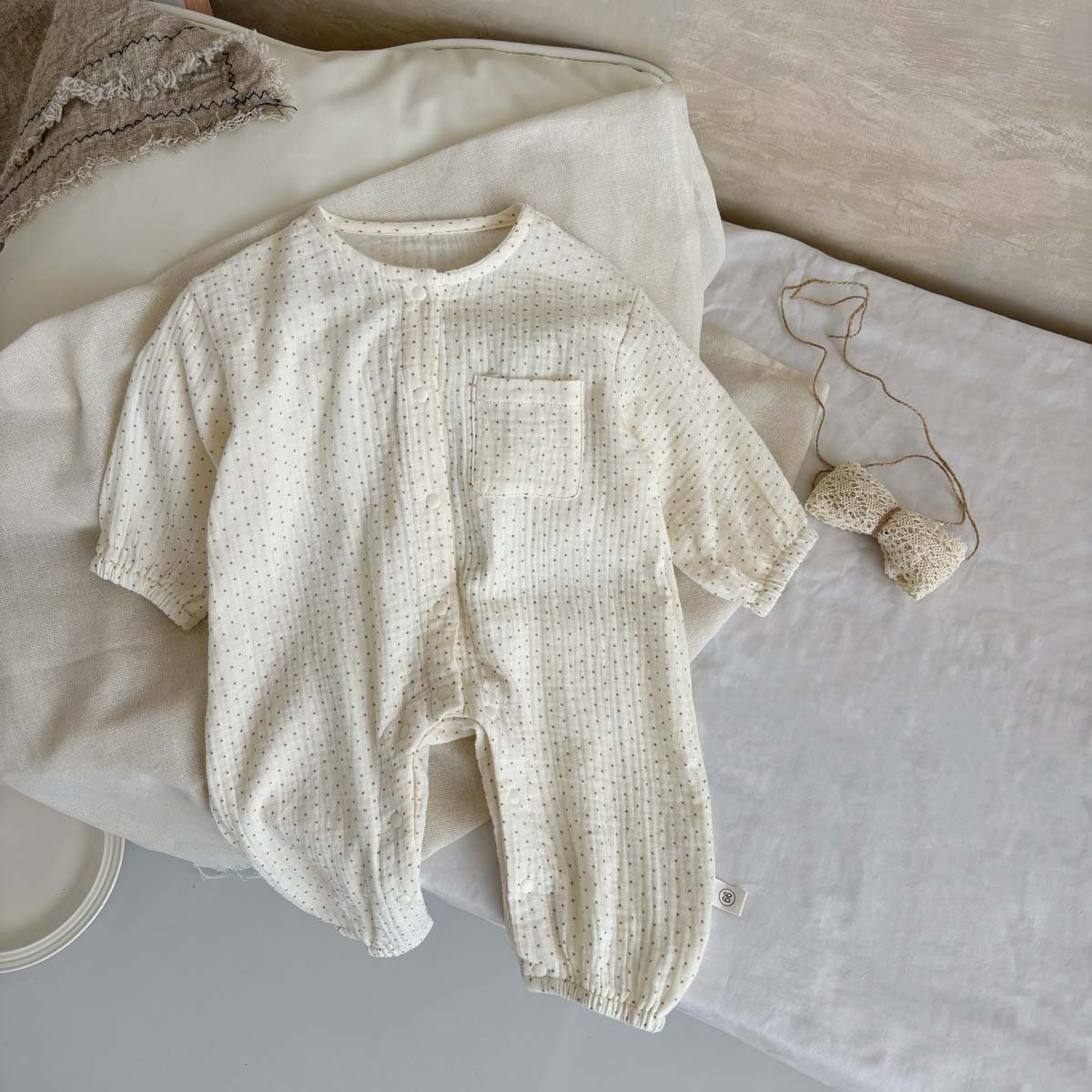 Wholesale 2024 Fall Baby Clothing Fashion Polka Dot Long Sleeve Cotton Baby Rompers
