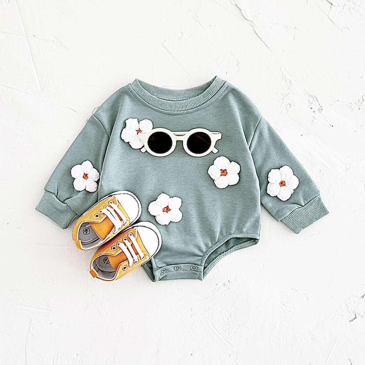 Newborn Long Sleeve Triangle Jumpsuit Infant Cloud Applique Three-Dimensional Floret Round Baby Neck Bubble Rompers