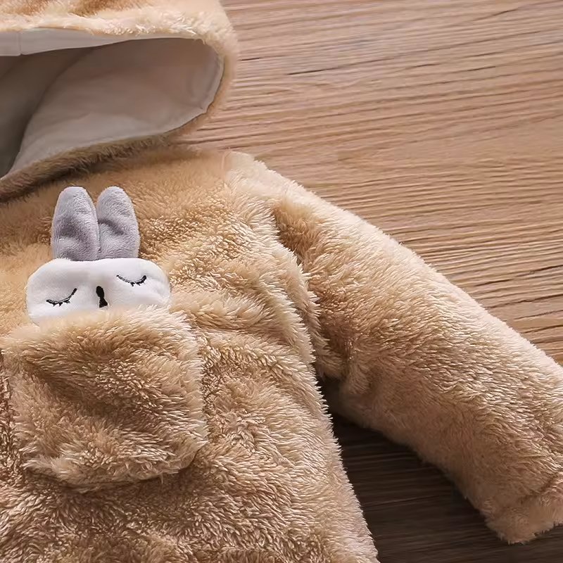 High quality 2024 wholesale OEM low price Organic Cotton Design Branded New Born Baby Clothes Rompers 0-12 months kids clothes