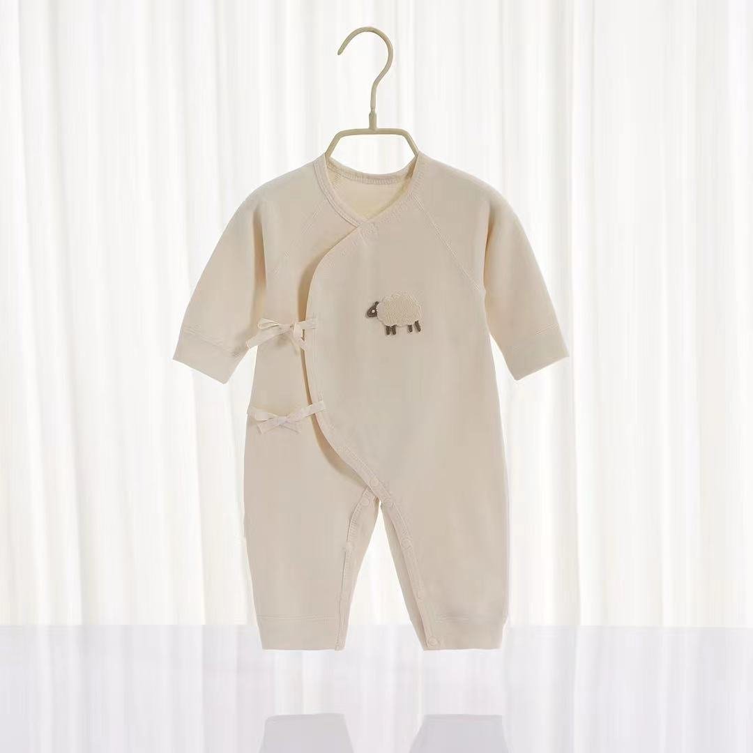 Wholesale Cotton Baby Rompers Long Sleeve Anti-Slip lamb embroideries Design Baby Jumpsuit Autumn Pajamas Footie Romper